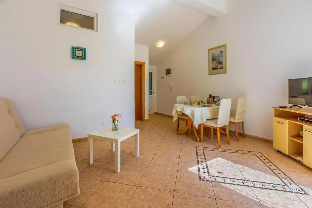 Apartments Pirin Dramalj Chorvatsko