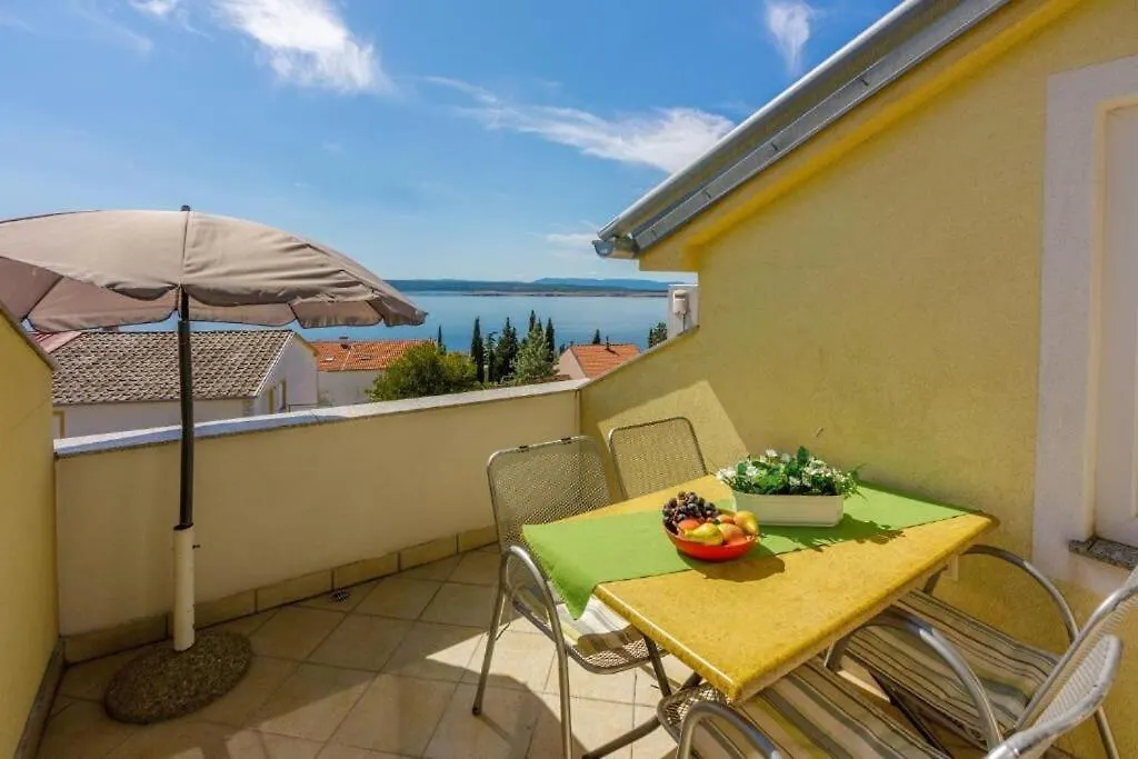 Apartments Pirin Dramalj 0*,