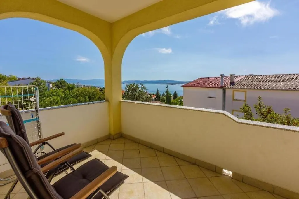 Apartments Pirin Dramalj 0*,  Croatia