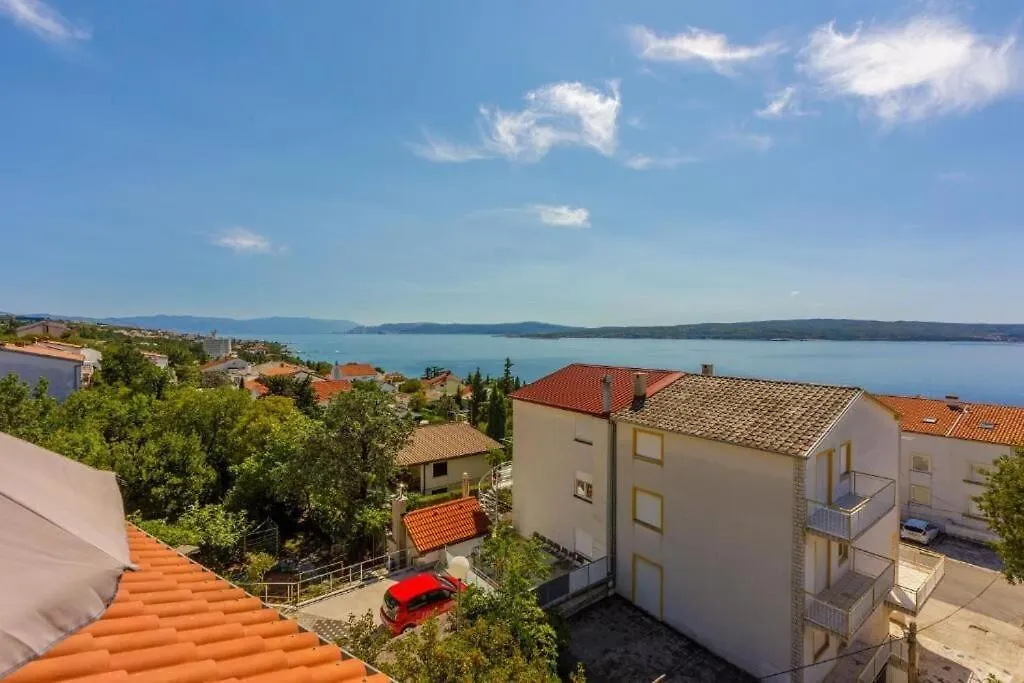Apartments Pirin Dramalj