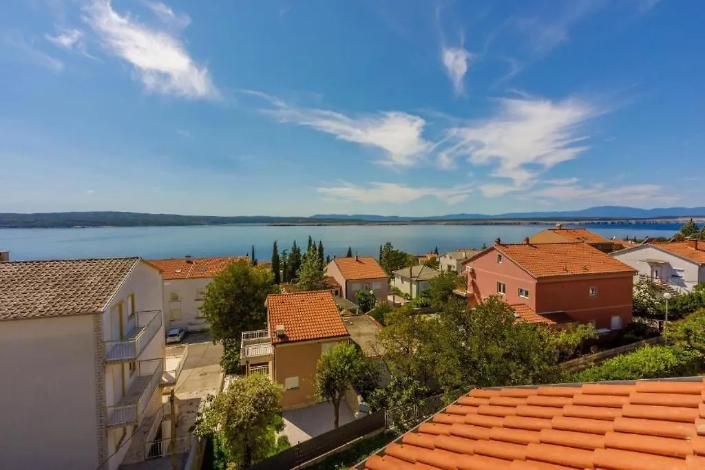 Apartments Pirin Dramalj