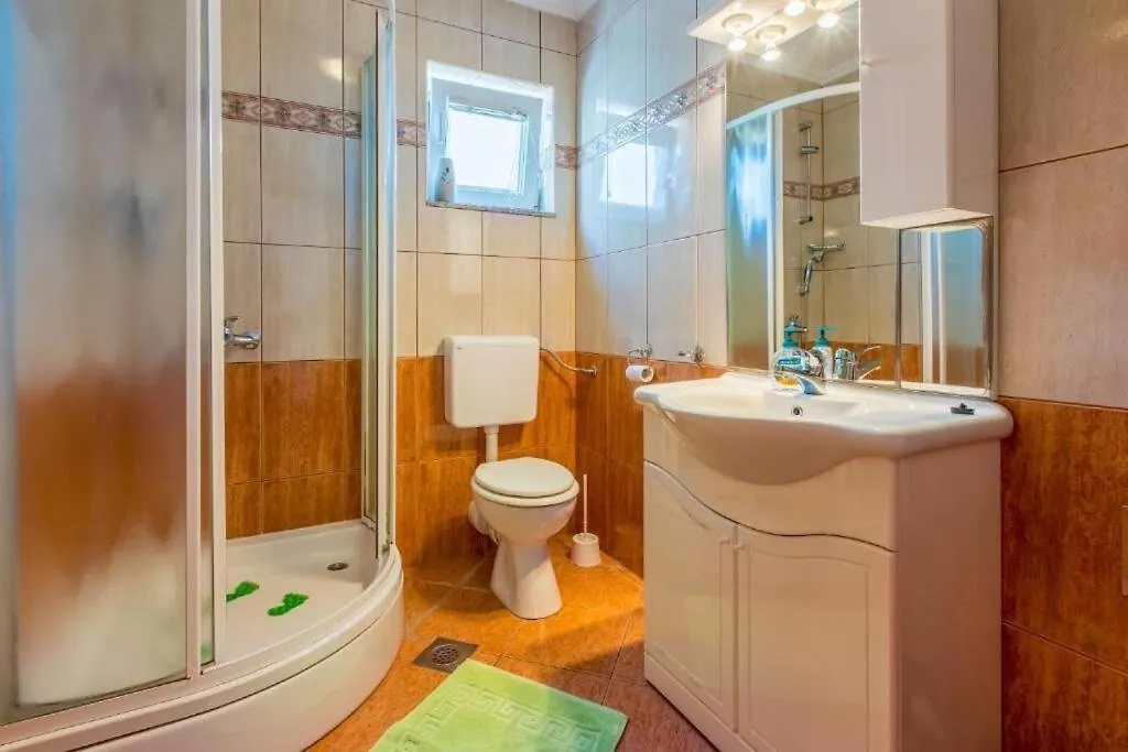Apartments Pirin Dramalj