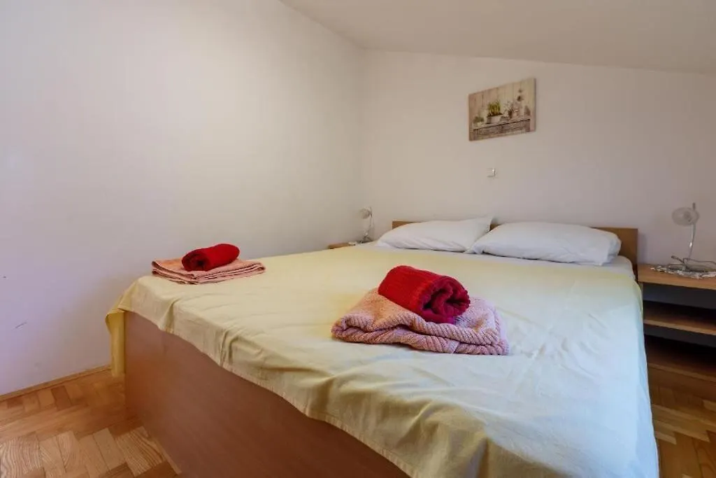 Apartments Pirin Dramalj Croatia