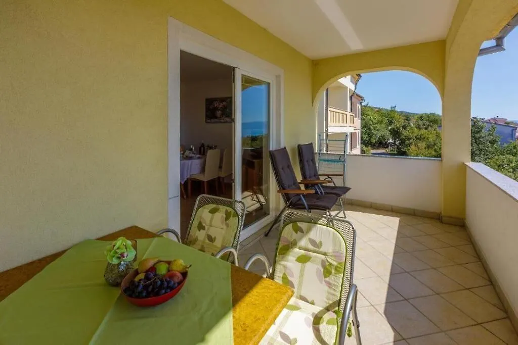 Apartments Pirin Dramalj Croatia