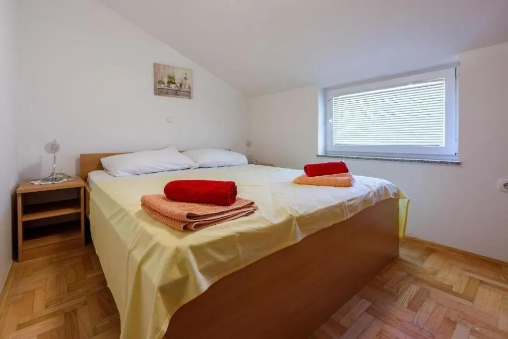 Apartments Pirin Dramalj