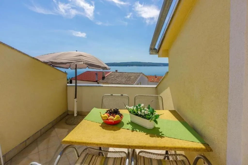 Apartments Pirin Dramalj 0*,